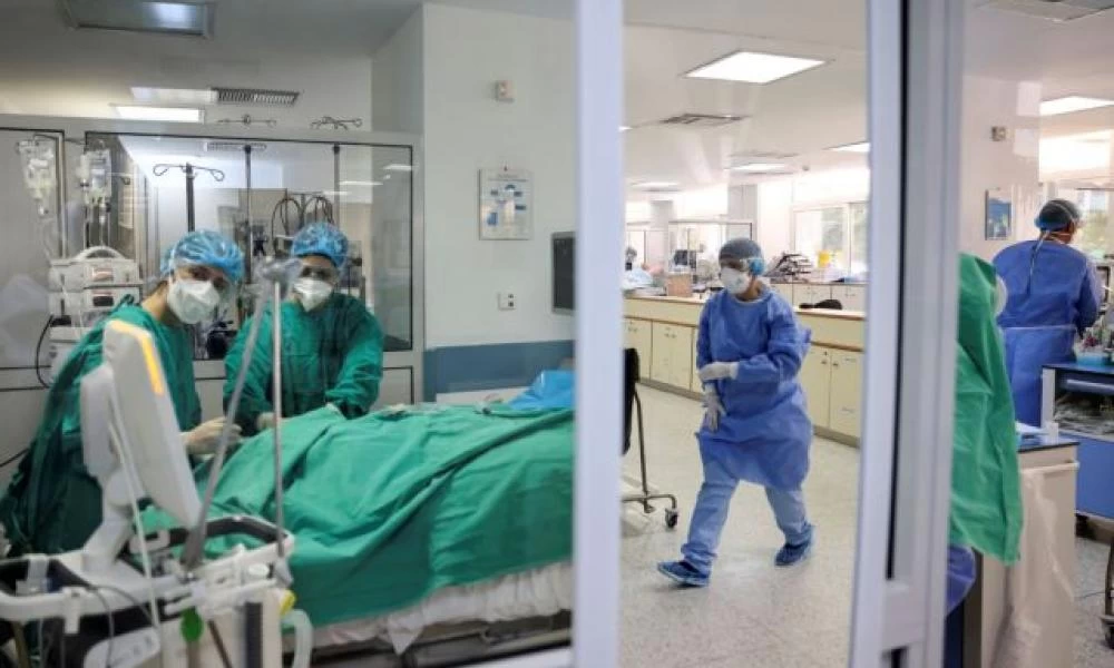Επιστράτευση γιατρών: «Λανθασμένη και αχρείαστη» λέει ο αντιπρόεδρος του ΠΙΣ